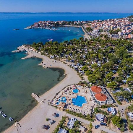 Apartment Gamma With Hydromassage Mini Pool Near Split Žrnovnica Eksteriør bilde
